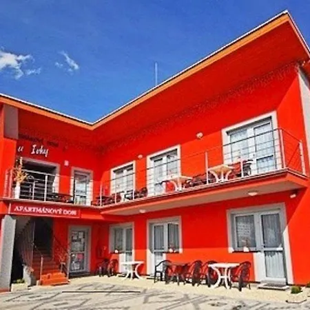 Apartman Apartmanovy Dom U Ivky Studia